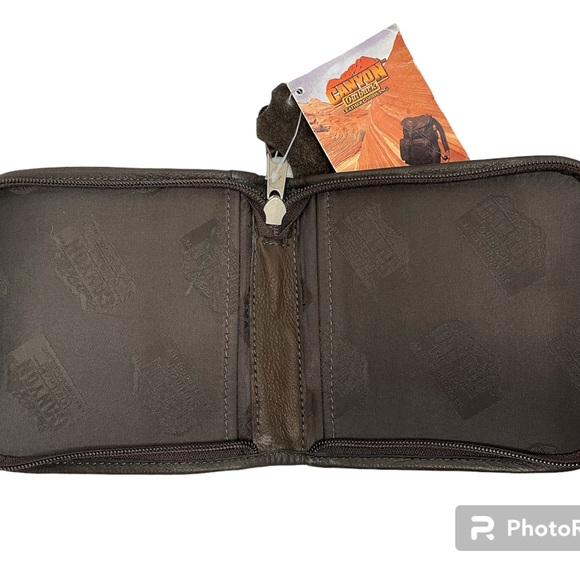 Canyon Outback Leather Goods Genuine Cowhide Leather Travel Zipper Pouch NWT NOS - Picture 3 of 12